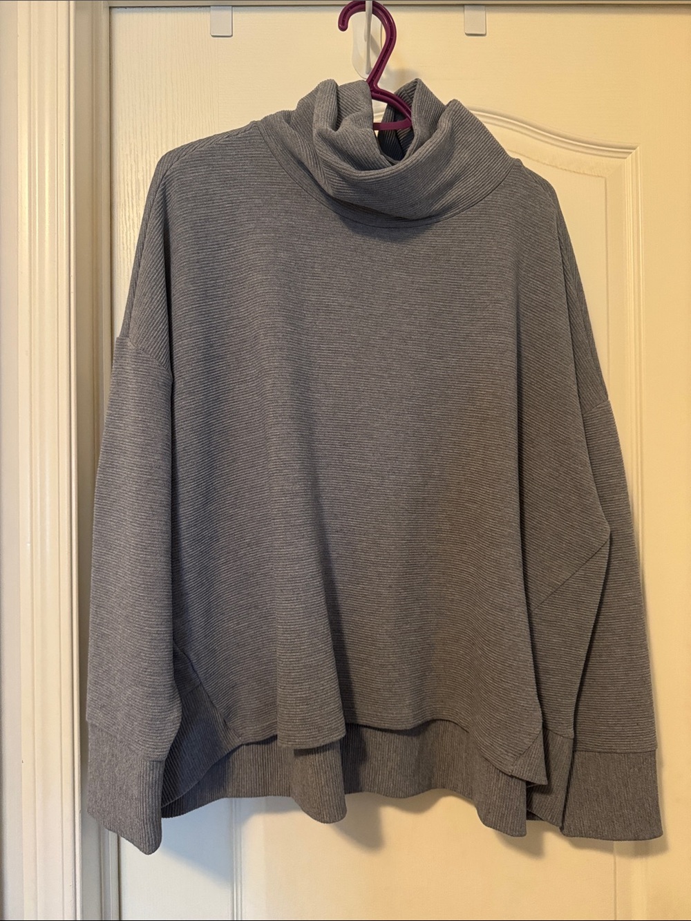 Relaxed Gray Ribbed Turtleneck Sweater
